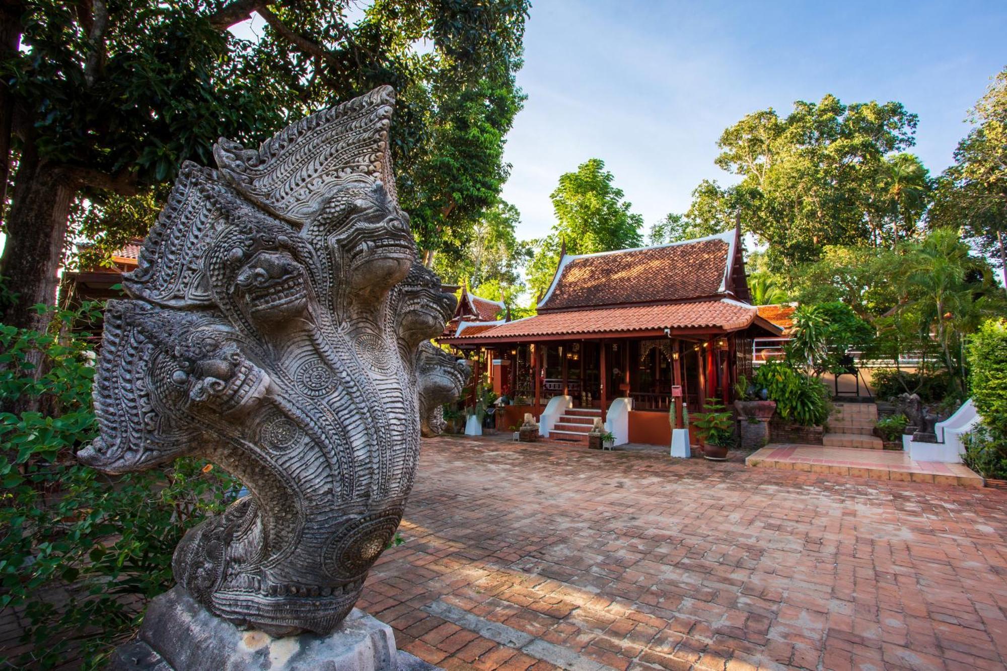 Harry'S Bungalows Маенам Экстерьер фото