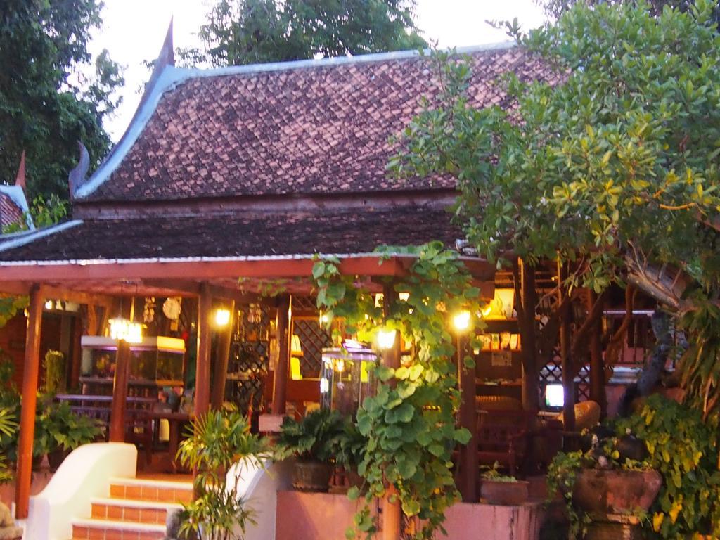 Harry'S Bungalows Маенам Экстерьер фото